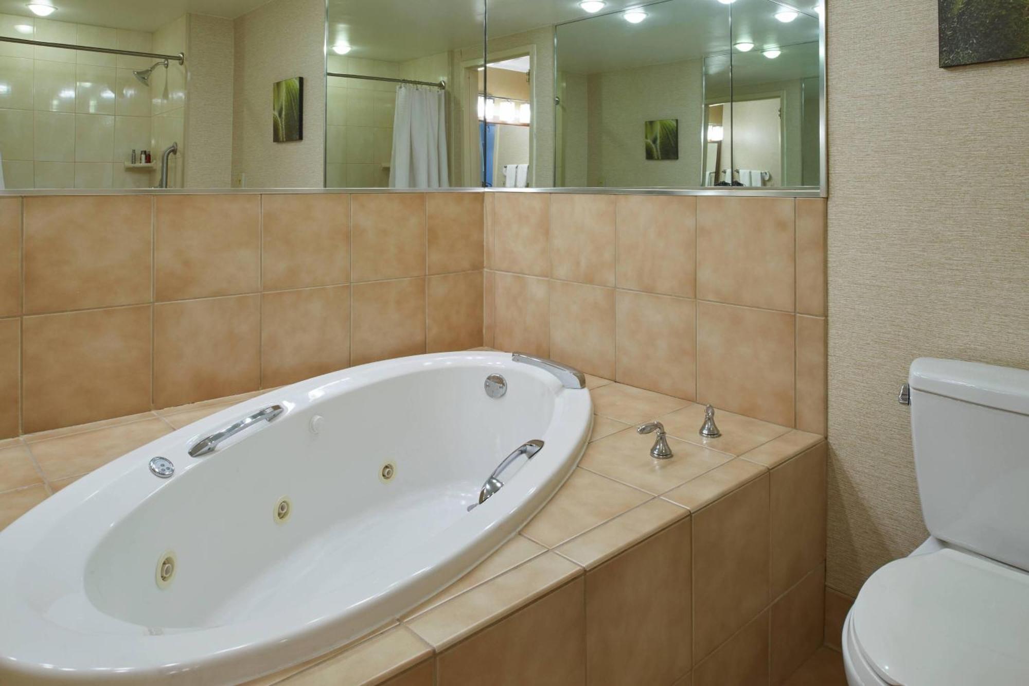 Chicago Marriott Midway 3*